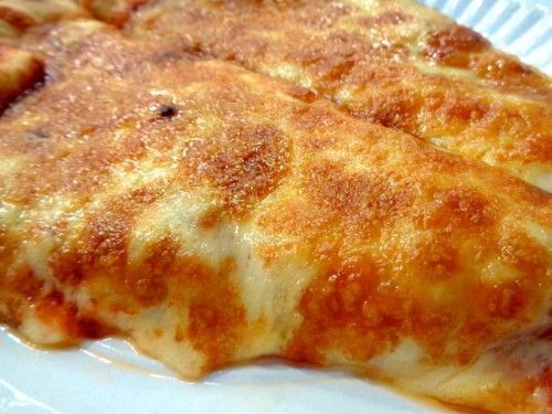Love Cheese? Try S&R’s 4-Cheese Pizza!