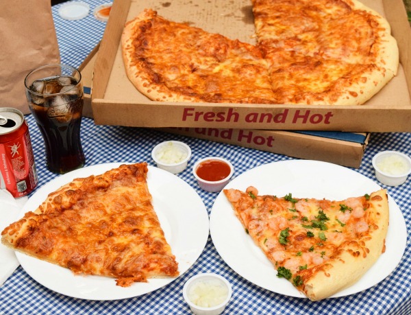 S R Pizza Promo Buy Any Whole Pizza Get 2nd Pizza For Only P199 Karen Mnl