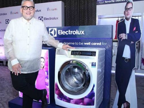 Designer Rajo Laurel Washes Fragile, Dry-Clean Only Items in the Washing Machine!