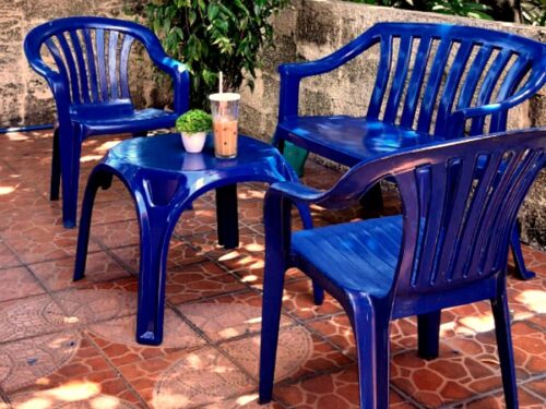 DIY Project: How to Paint Plastic Chairs