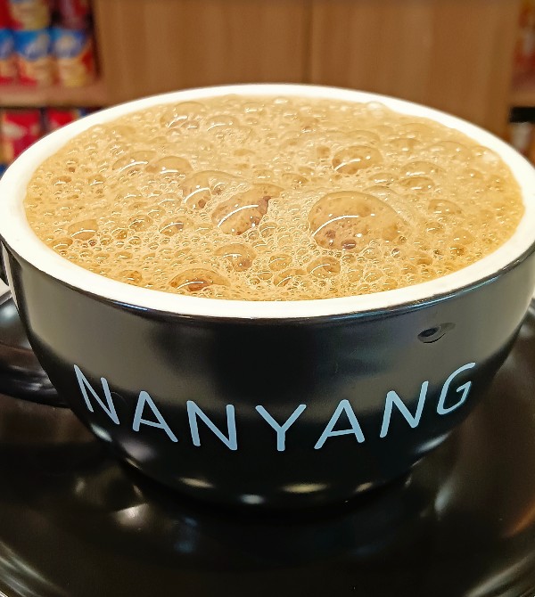 Nanyang Has the Best Coffee/Tea for P100!